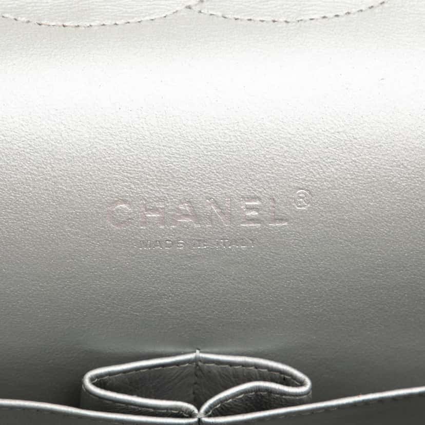 Chanel Maxi Classic Lambskin Double Flap Silver Leather Good condition - Box View