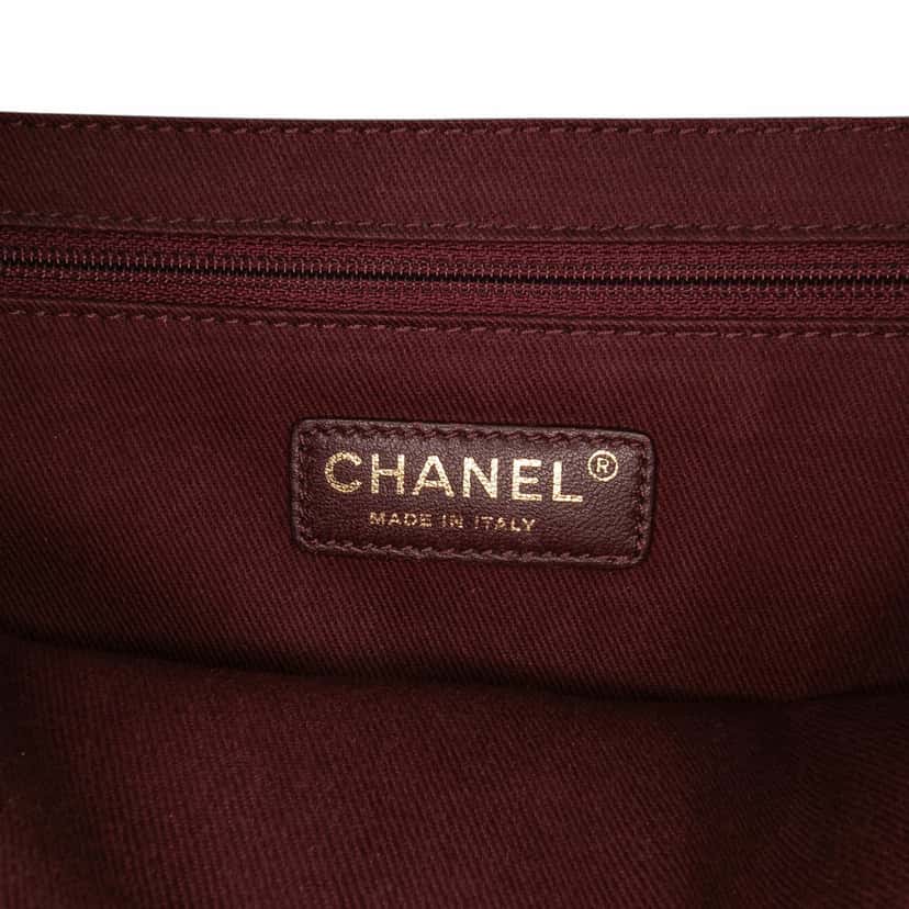 Chanel Jumbo CC Quilted Caviar Chunky Chain Flap Black Leather Good condition - Box View