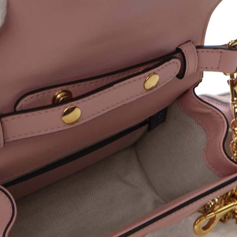 Gucci Small GG Matelasse Leather Top Handle Bag Pink Leather Good condition - Model View