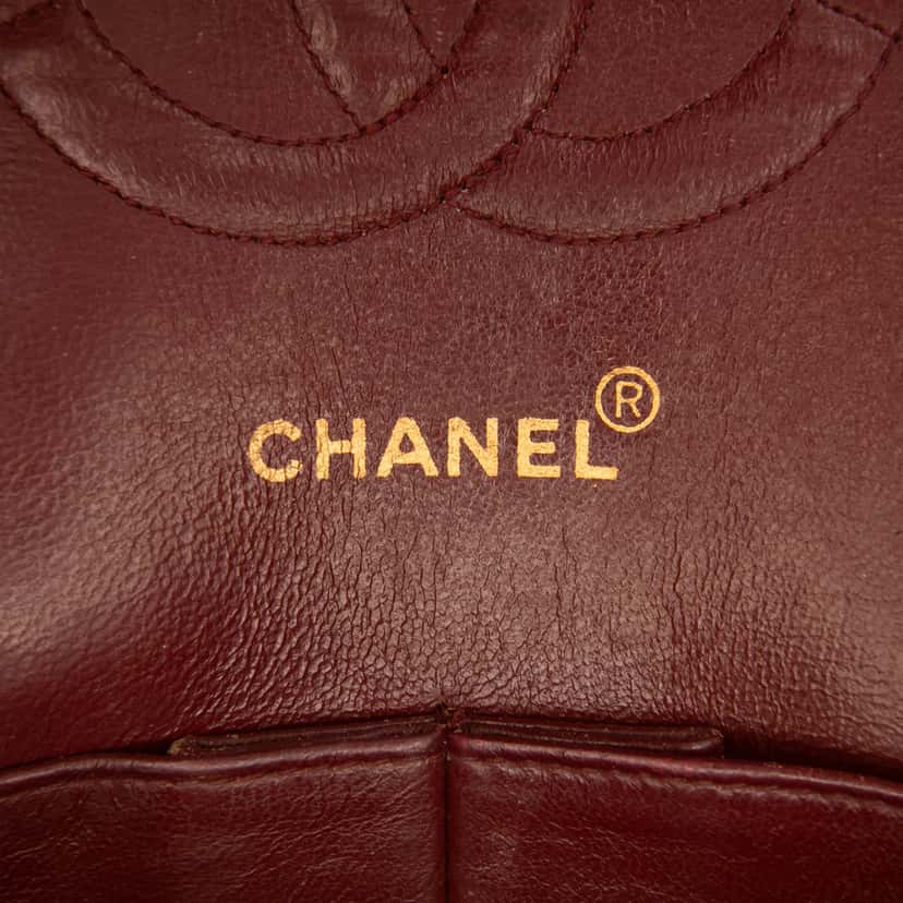 Chanel Medium Classic Lambskin Double Flap Black Leather Good condition - Box View