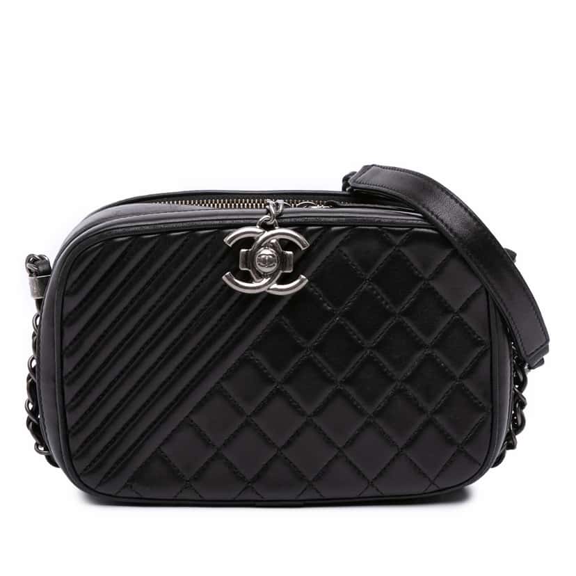 Chanel Small Quilted Lambskin Coco Boy Camera Bag Black Leather Good condition - Front View