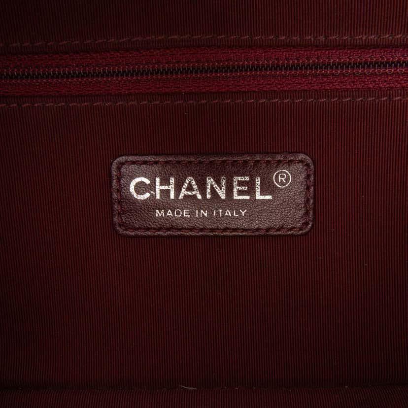 Chanel Small Quilted Lambskin Coco Boy Camera Bag Black Leather Good condition - Box View