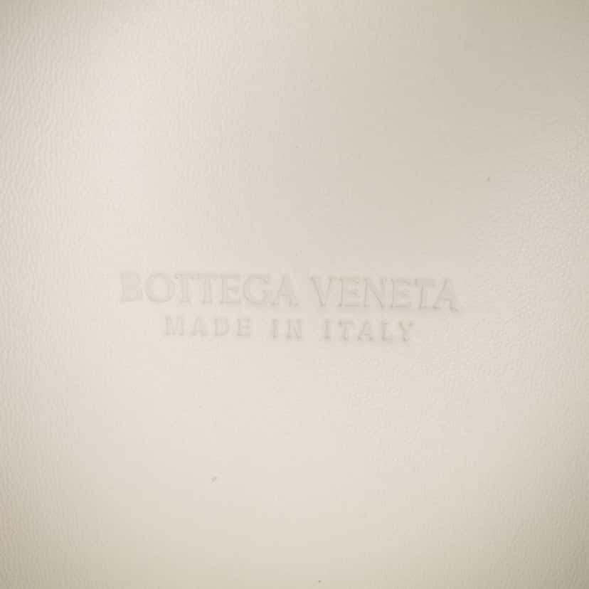 Bottega Veneta Brushed Calfskin Intrecciato Cradle Fold Over Shoulder Bag White Leather Good condition - Box View