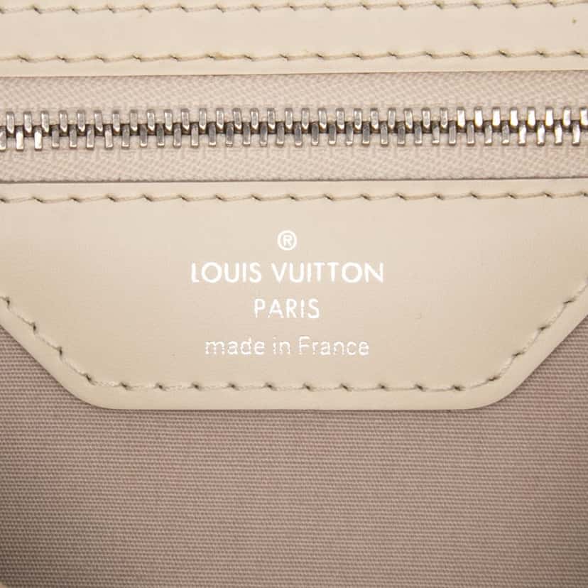Louis Vuitton Epi Brea MM White Leather Good condition - Box View