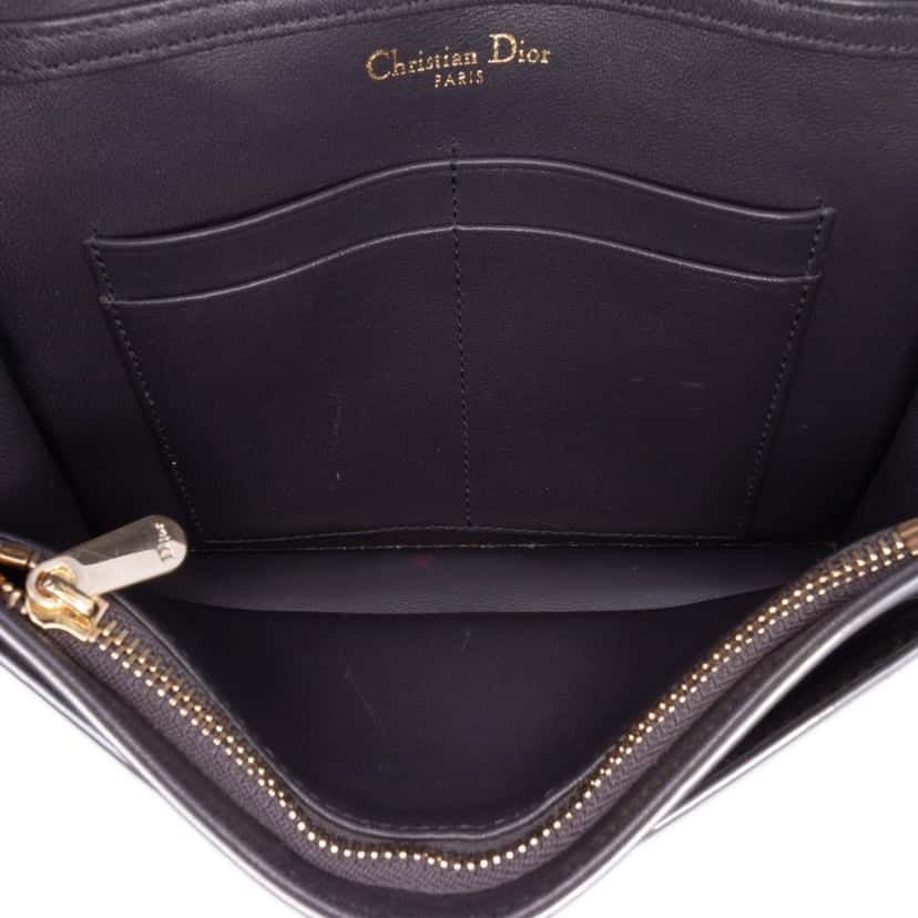 Dior Metallic Patent Microcannage Diorama Wallet on Chain Silver Leather Good condition - Model View