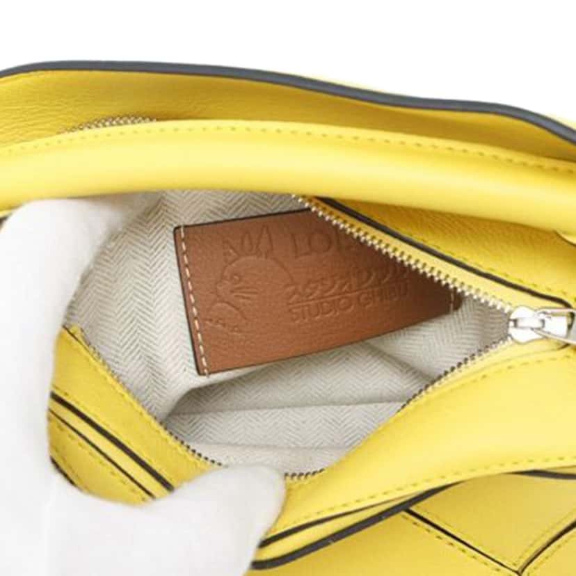 Loewe Studio Ghibli My Neighbor Totoro Mini Calfskin Puzzle Satchel Yellow Leather Good condition - Model View