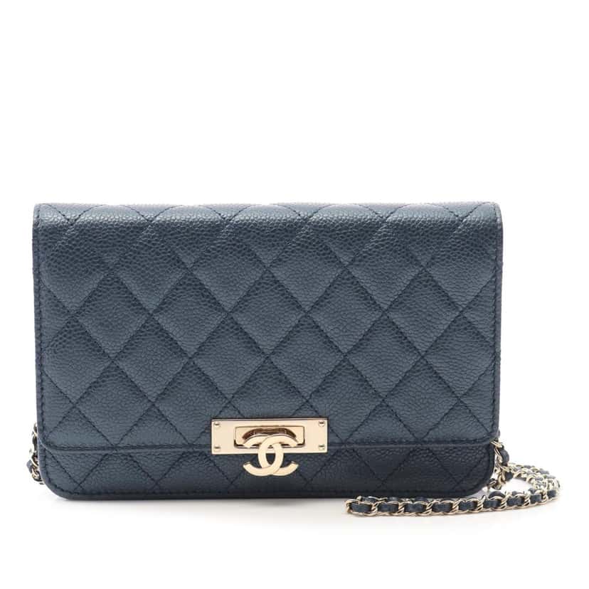 Chanel Quilted Caviar Golden Class Wallet On Chain Blue Leather Good condition - Front View
