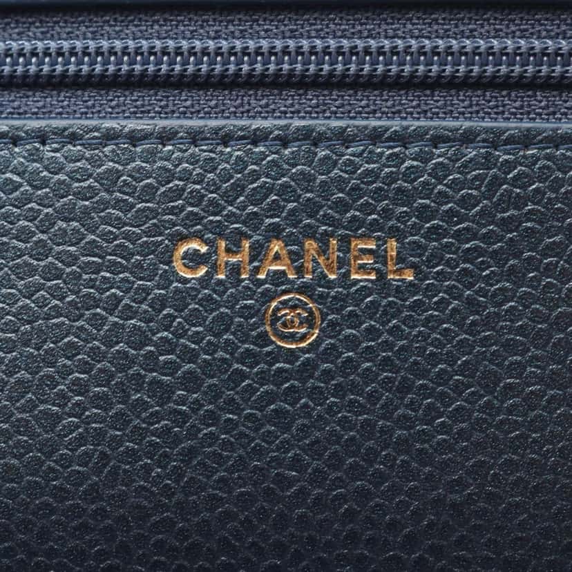 Chanel Quilted Caviar Golden Class Wallet On Chain Blue Leather Good condition - Model View