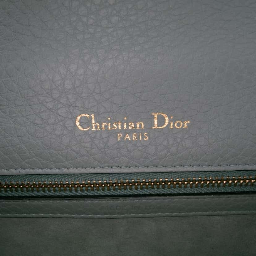 Dior Small Grained Calfskin Diorama Flap Grey Leather Good condition - Box View