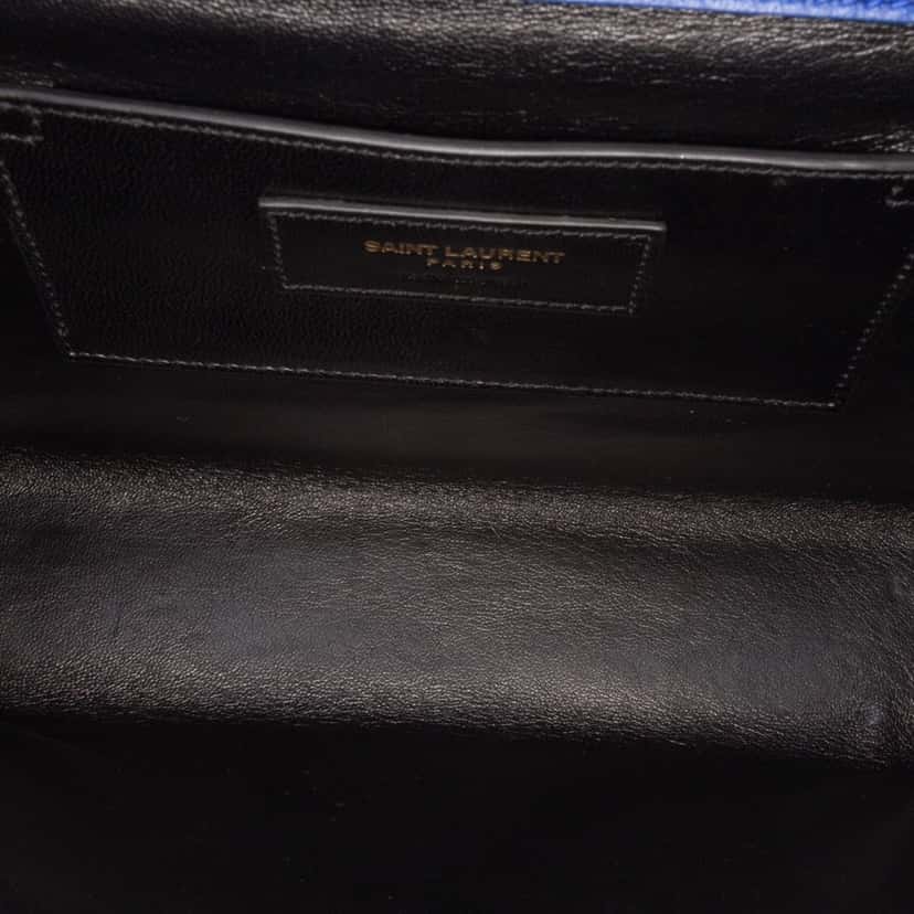 Saint Laurent Medium Matelasse Lambskin Monogram Envelope Shoulder Bag Blue Leather Good condition - Model View