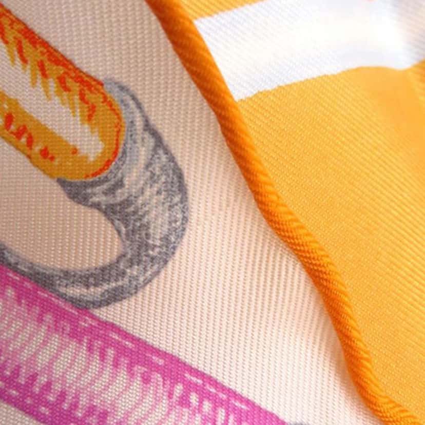 Hermès Gavroche Chevaloscope Neon Pointille Silk Scarf Yellow Silk Good condition - Model View