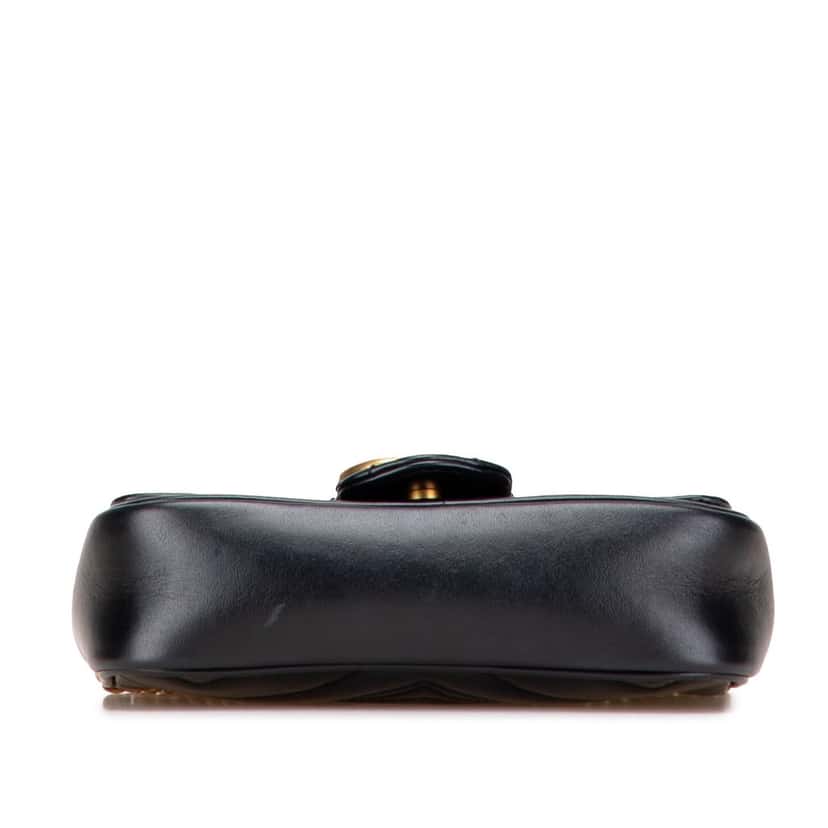 Gucci Super Mini GG Marmont Matelasse Leather Flap Crossbody Black Leather Good condition - Inside View