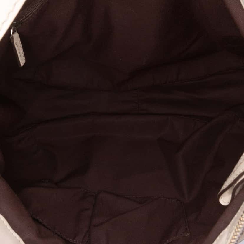 Gucci Medium GG Canvas Sukey Shoulder Bag Brown Canvas Good condition - Model View