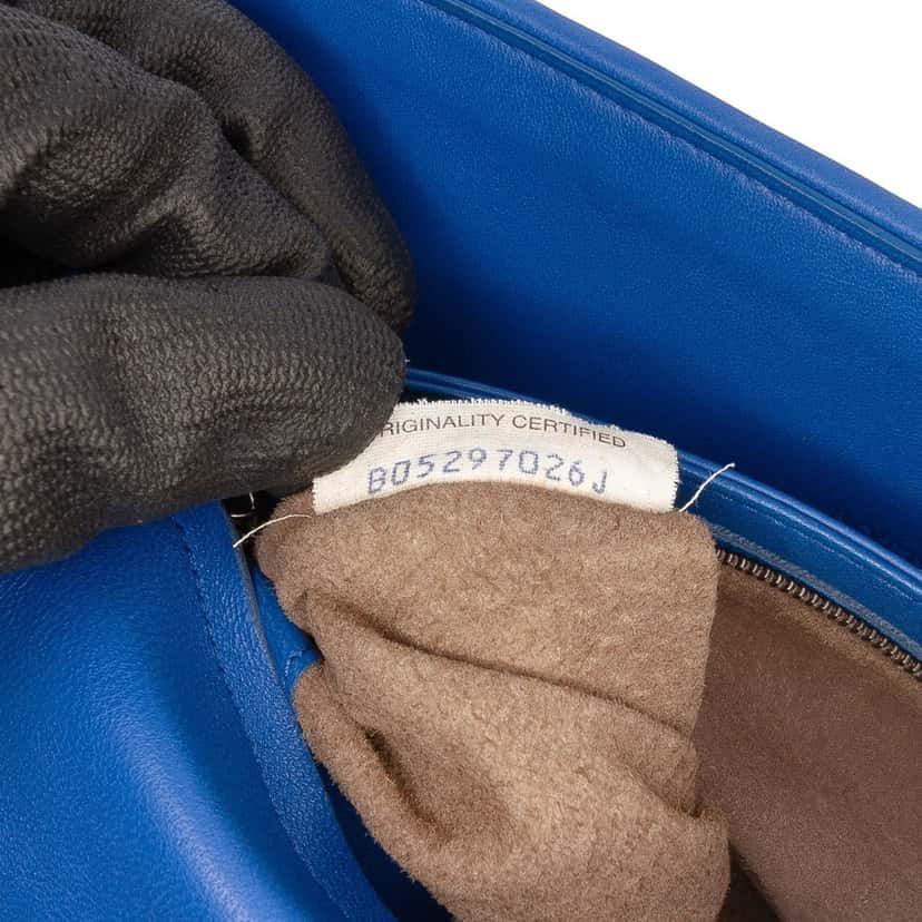 Bottega Veneta Medium Nappa Intrecciato Olimpia Crossbody Blue Leather Good condition - Box View