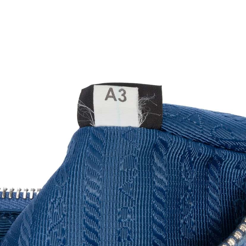 Prada Tessuto Gaufre Re Edition Shoulder Bag Blue Good condition - Box View