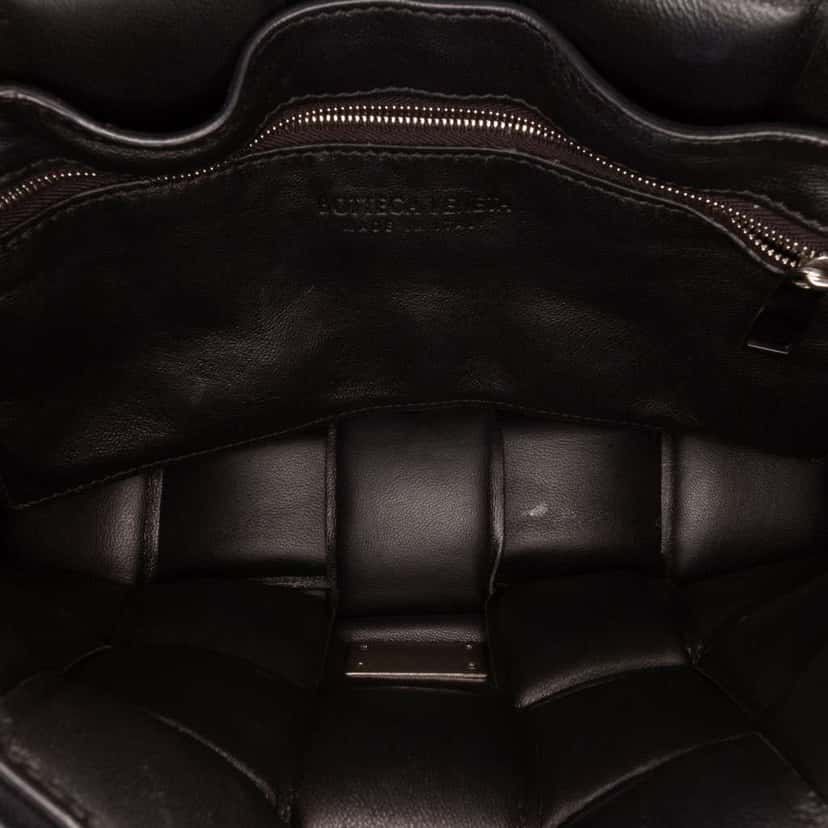Bottega Veneta Nappa Intrecciato Padded Chain Cassette Satchel Black Leather Good condition - Model View