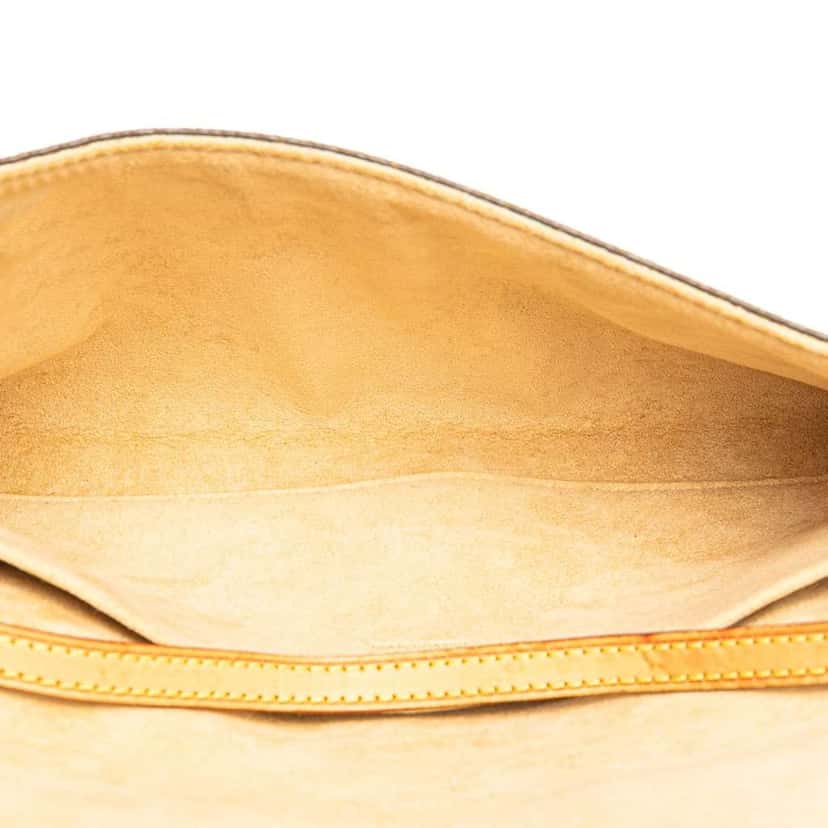 Louis Vuitton Monogram Pochette Twin GM Brown Canvas Good condition - Model View