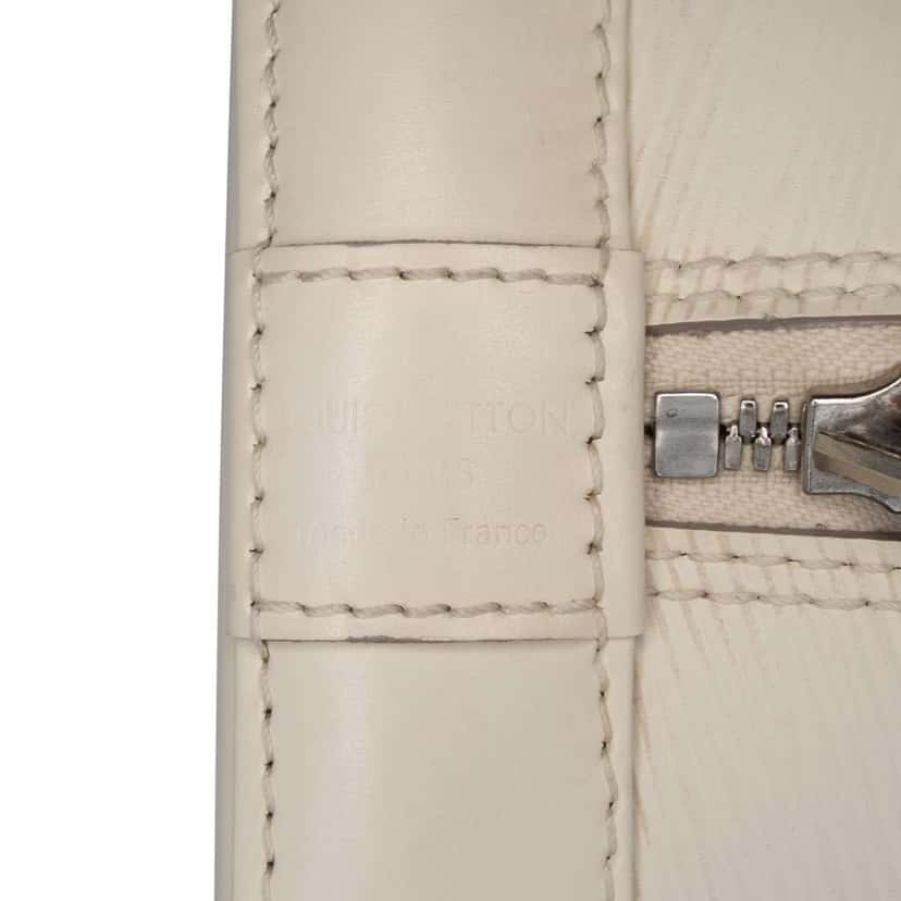 Louis Vuitton Epi Alma PM White Leather Good condition - Box View