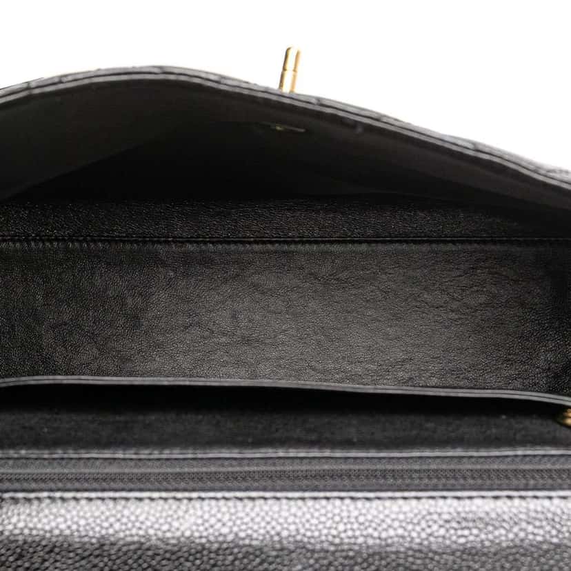 Chanel CC Quilted Caviar Kelly Top Handle Bag Black Leather Good condition - Model View