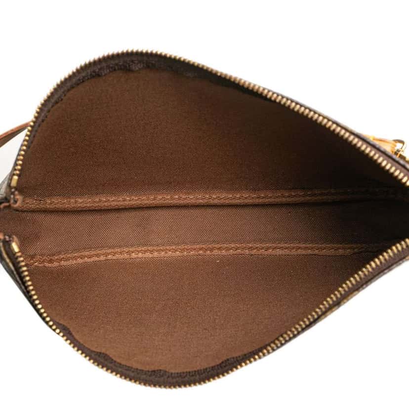 Louis Vuitton Monogram Pochette Accessoires Brown Canvas Good condition - Model View