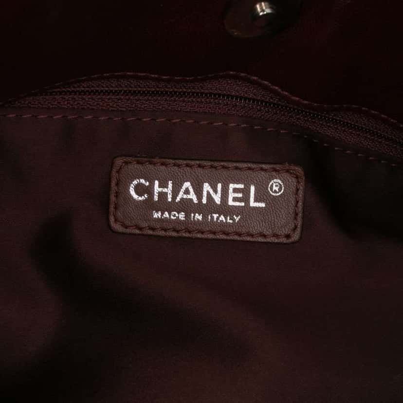 Chanel Maxi Quilted Lambskin 3 Tote Red Leather Good condition - Box View