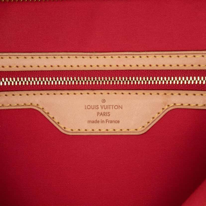 Louis Vuitton Monogram Vernis Brea MM Red Leather Good condition - Box View