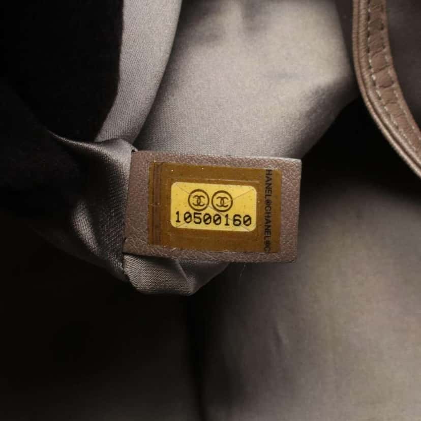 Chanel CC Calfskin Modern Chain Rhodoid East West Tote Black Leather Good condition - Box View