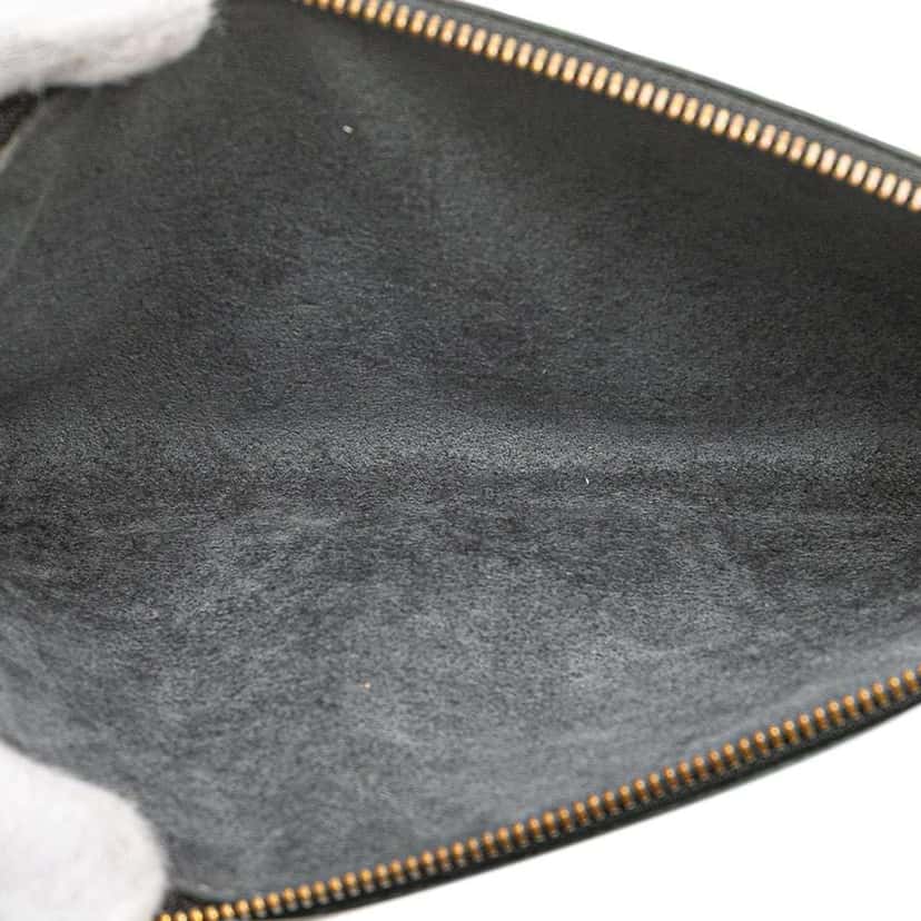 Louis Vuitton Epi Pochette Accessoires Black Leather Good condition - Model View