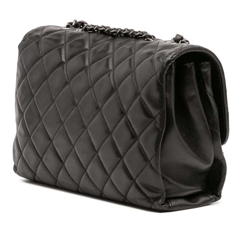 Chanel Small Quilted Lambskin Coco Loop Flap Black Leather Good condition - Back View