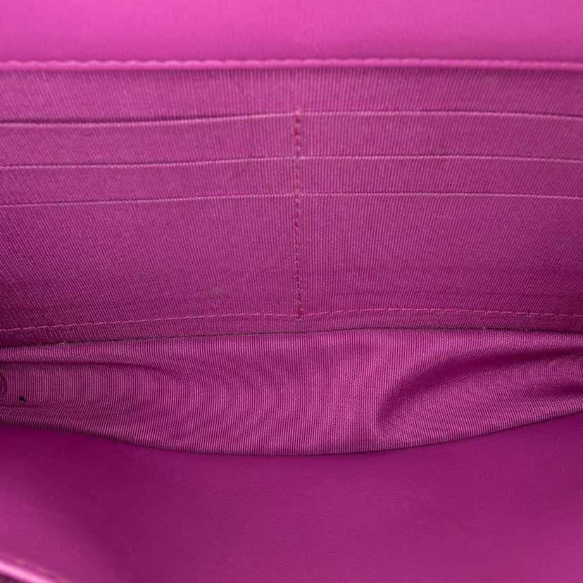 Chanel Lambskin Boy Wallet on Chain Purple Leather Good condition - Model View