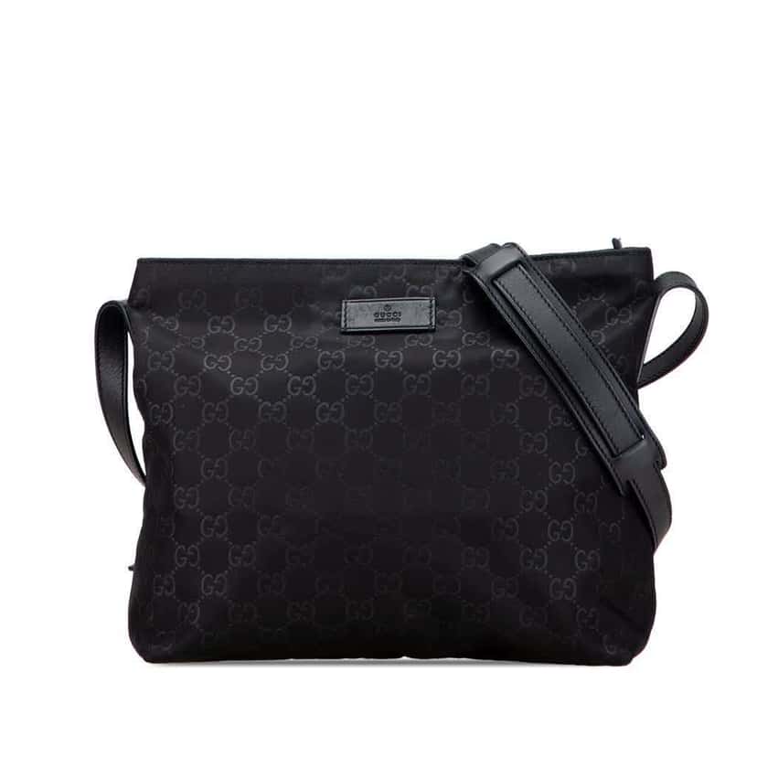 Gucci GG Nylon Crossbody Black Good condition - Front View