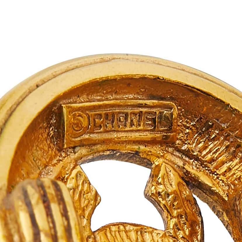 Chanel Gold Plated CC Round Clip on Earrings Gold Metal Good condition - Inside View