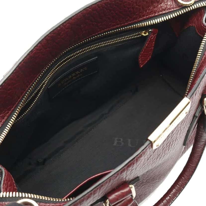 Burberry Medium Grained Leather Clifton Satchel Red Leather Good condition - Inside View