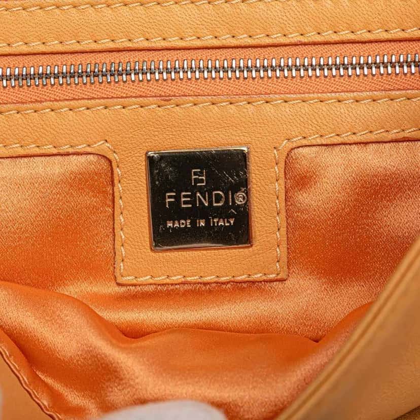 Fendi Leather FF Shoulder Bag Brown Leather Good condition - Box View