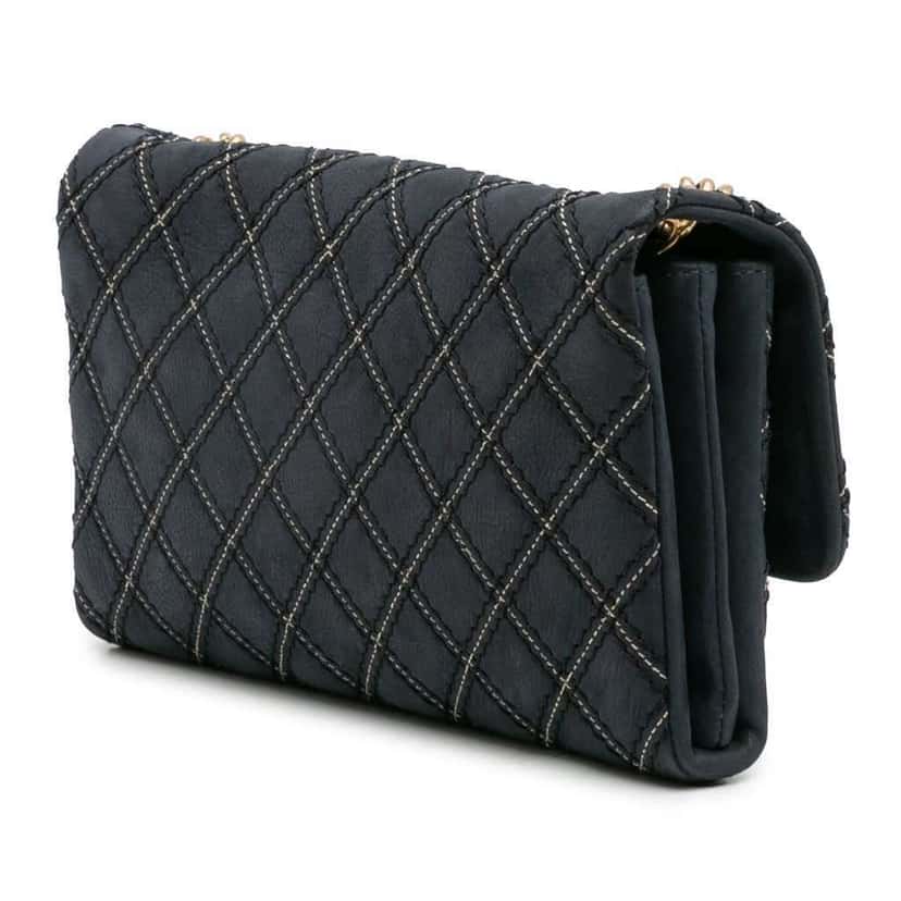 Chanel Medium Quilted Calfskin Triple Stitched Flap Blue Leather Good condition - Back View