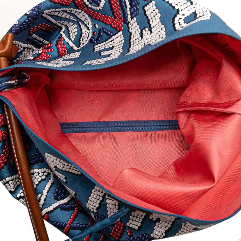 Hermès Silk and Barenia Kelly En Perles Silky City PM Blue Silk Good condition - Model View