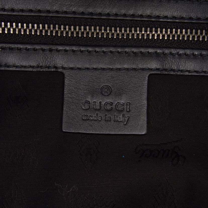 Gucci Studded Calfskin Shoulder Bag Black Leather Good condition - Box View