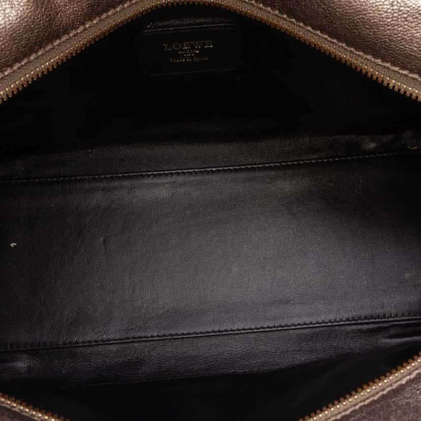 Loewe Metallic Goatskin Amazona 28 Gold Leather Good condition - Model View