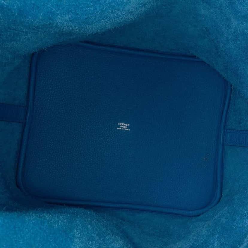 Hermès Clemence Picotin Lock 26 Blue Leather Good condition - Model View