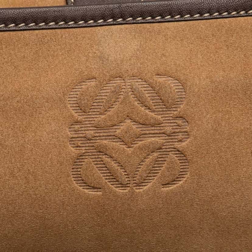 Loewe Suede Anagram Clutch Brown Leather Good condition - Box View