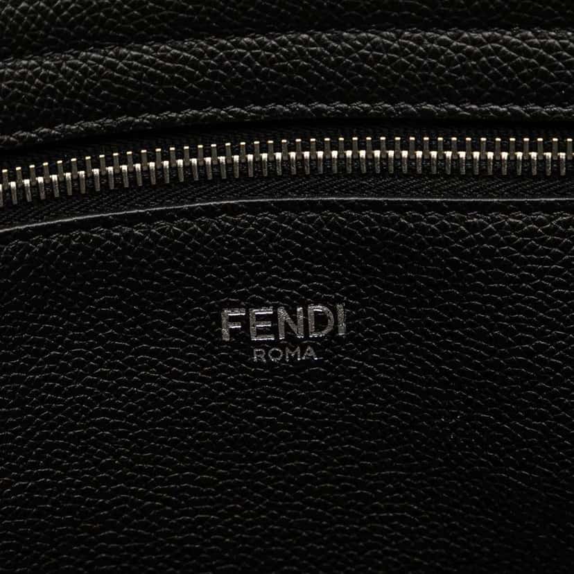 Fendi Embossed Leather Logo Tote Black Leather Good condition - Box View