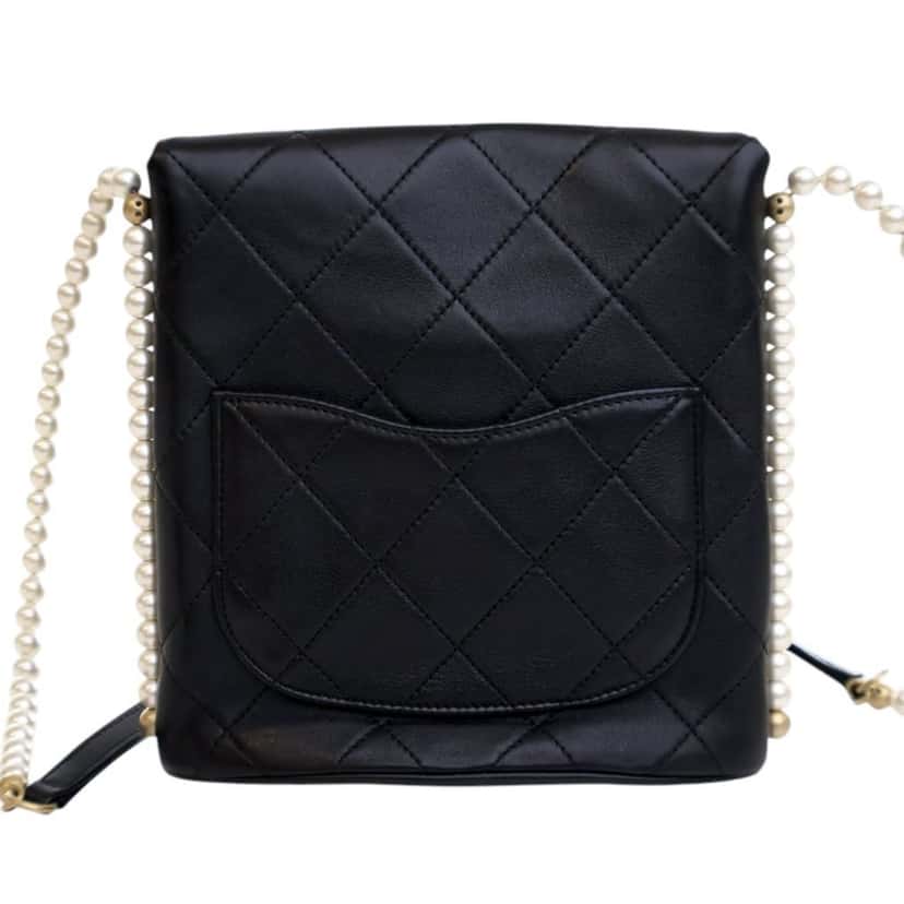 Chanel Small Quilted Calfskin About Pearls Hobo Black Leather Good condition - Model View