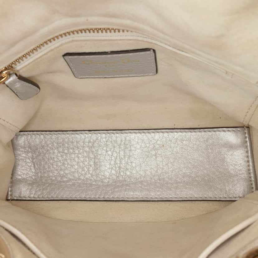 Dior Mini Metallic Grained Calfskin Cannage Lady Dior Silver Leather Very good condition - Model View