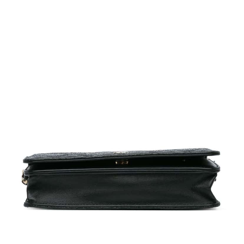 Chanel Quilted Crackled Patent Calfskin Pearl Wallet On Chain Black Leather Good condition - Inside View