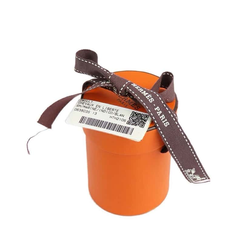 Hermès Chevaux En Liberte Silk Twilly Scarf Blue Silk Good condition - Model View