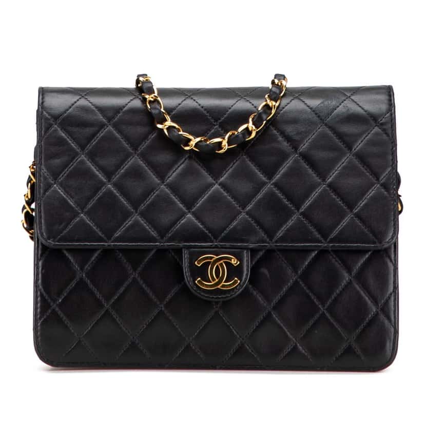 Chanel Small CC Quilted Lambskin Single Flap Black Leather Good condition - Front View