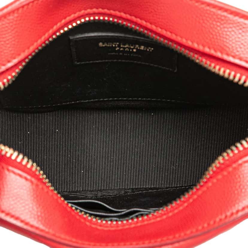 Saint Laurent Small Grain De Poudre Classic Monogram Camera Bag Red Leather Good condition - Model View