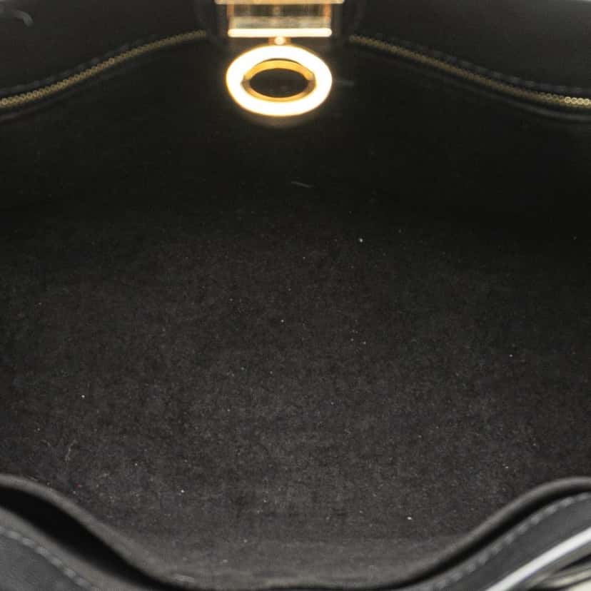 Louis Vuitton Monogram On My Side PM Black Leather Good condition - Model View