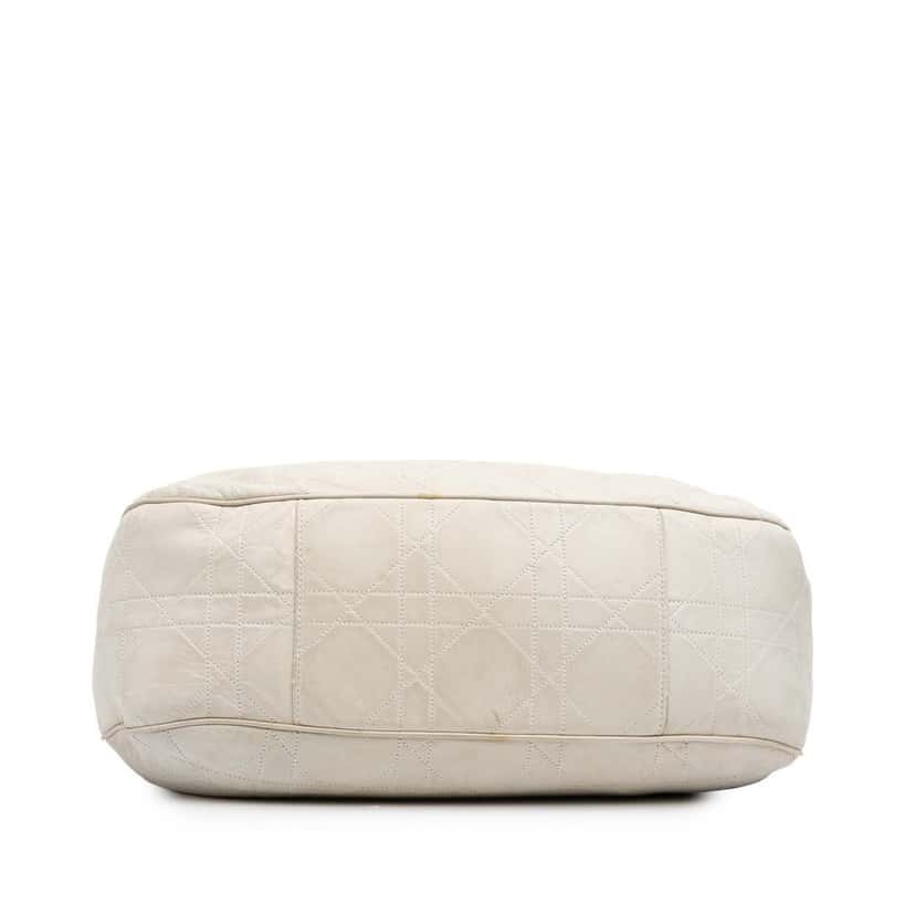 Dior Lambskin Cannage Drawstring Hobo White Leather Good condition - Inside View