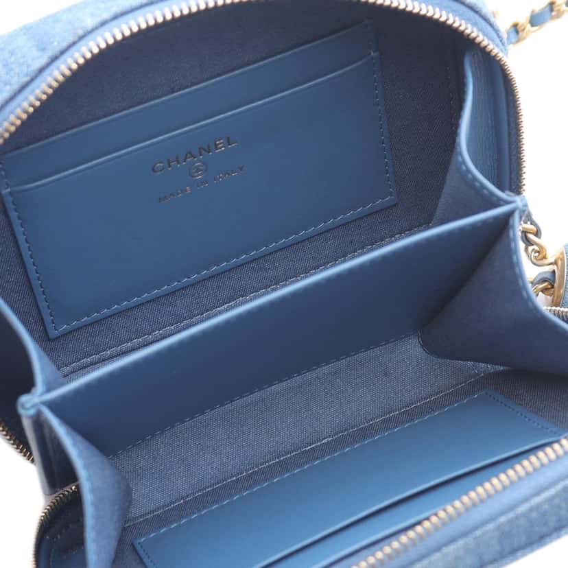 Chanel Quilted Denim Pearl Crush Camera Bag Blue Denim Good condition - Inside View